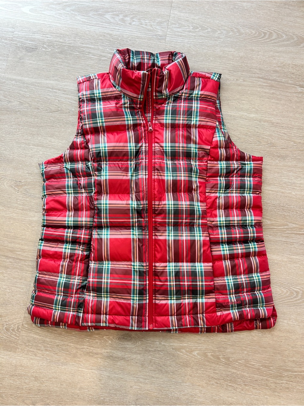 Lands End Plaid Puffer Vest Size XL Red and Green